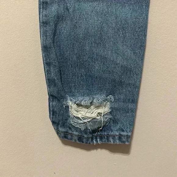 Re/Done - Picture 7 of 10